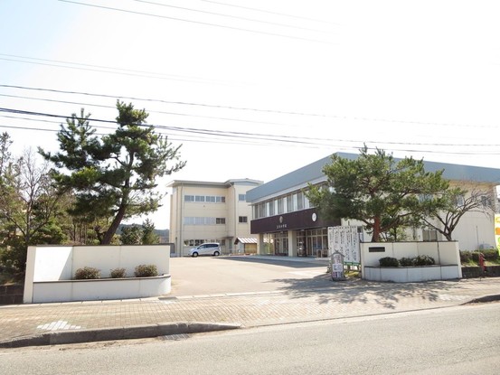 detached 山形県東田川郡庄内町狩川字玉坂
地図を見る