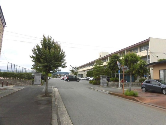 detached 山形県西村山郡河北町谷地所岡２丁目
地図を見る