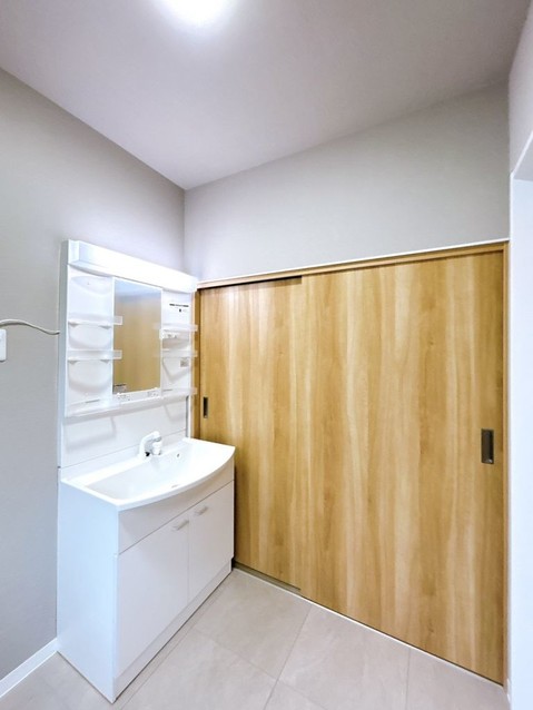 apartment 新潟県新潟市中央区小張木３丁目10-25