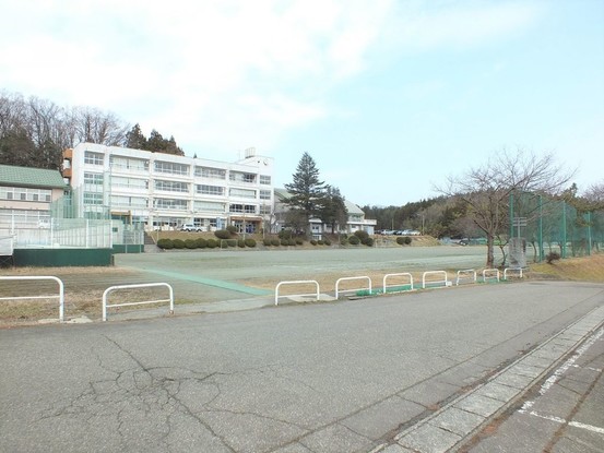 detached 新潟県三島郡出雲崎町大字川西
地図を見る