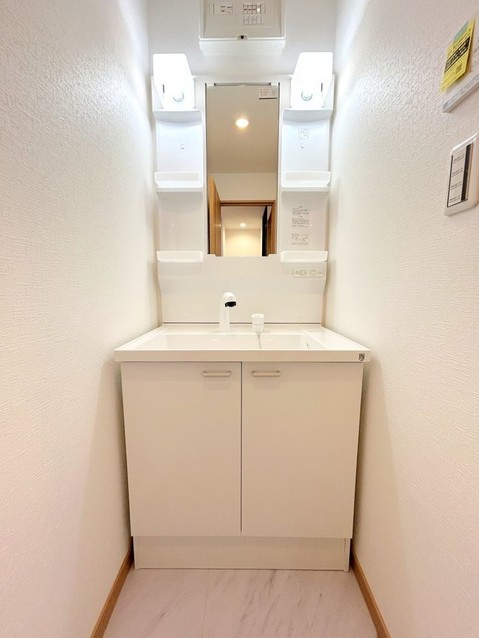 detached 群馬県館林市近藤町
地図を見る