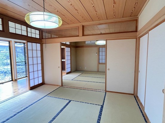 detached 群馬県吾妻郡中之条町大字岩本
地図を見る