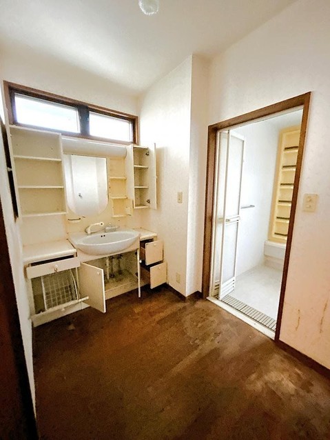 detached 栃木県小山市城北５丁目15-11 峯ビル 1階