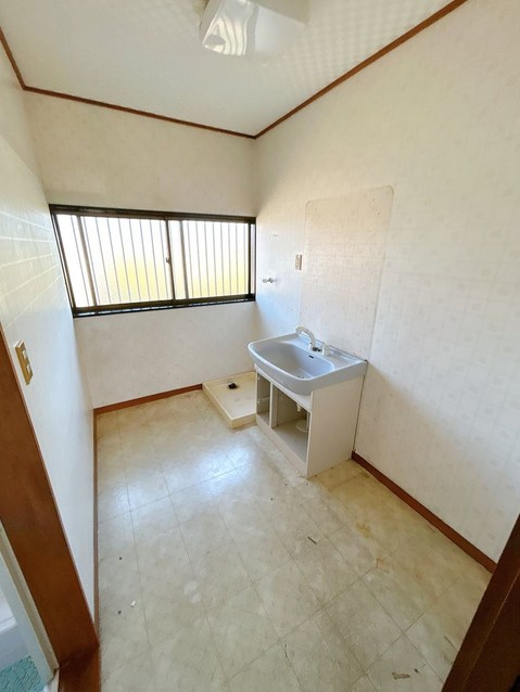 detached 栃木県小山市城北５丁目15-11 峯ビル 1階