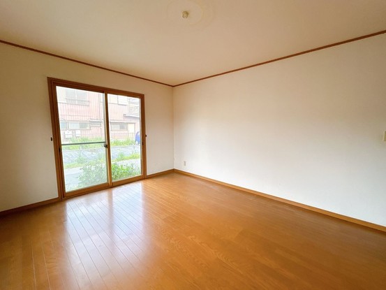 detached 栃木県小山市城北５丁目15-11 峯ビル 1階