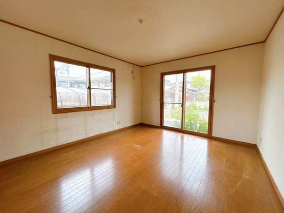 detached 栃木県小山市城北５丁目15-11 峯ビル 1階
