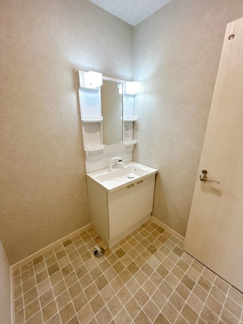 detached 栃木県小山市城北５丁目15-11 峯ビル 1階