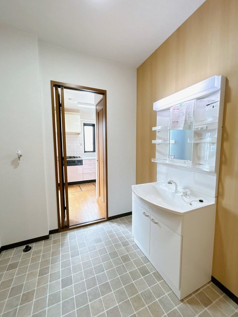 detached 栃木県小山市城北５丁目15-11 峯ビル 1階