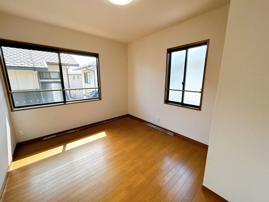 detached 栃木県小山市城北５丁目15-11 峯ビル 1階