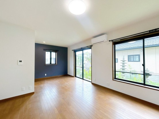detached 栃木県小山市城北５丁目15-11 峯ビル 1階