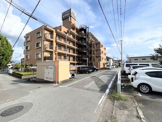 apartment 山梨県甲府市伊勢２丁目
地図を見る