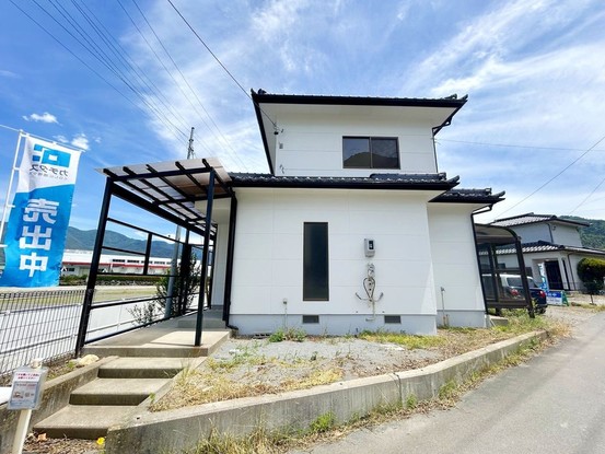 detached 長野県埴科郡坂城町大字上平
地図を見る
