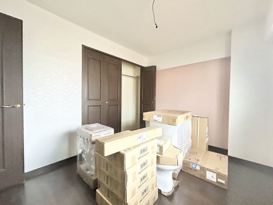 apartment 三重県松阪市下村町814-4 パークマンション101号室