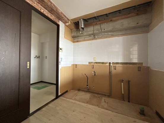 apartment 三重県松阪市下村町814-4 パークマンション101号室