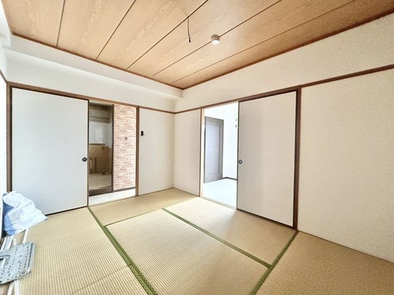 apartment 三重県松阪市下村町814-4 パークマンション101号室