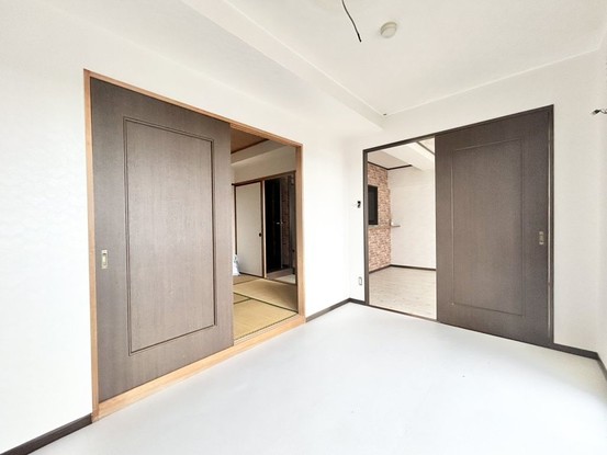 apartment 三重県松阪市下村町814-4 パークマンション101号室