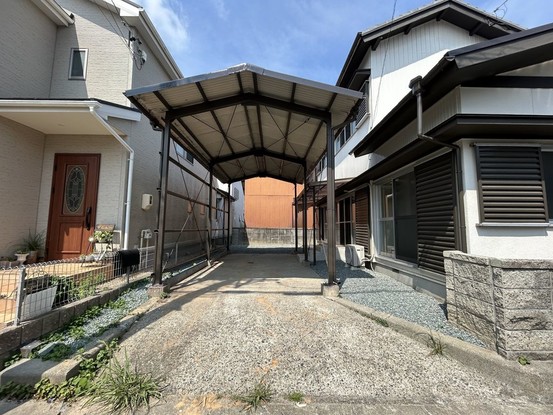 apartment 三重県松阪市下村町814-4 パークマンション101号室