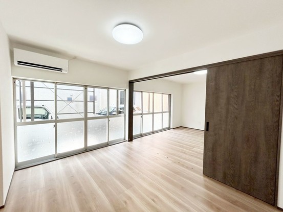 apartment 三重県松阪市下村町814-4 パークマンション101号室