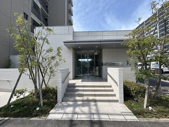 apartment 三重県松阪市下村町814-4 パークマンション101号室