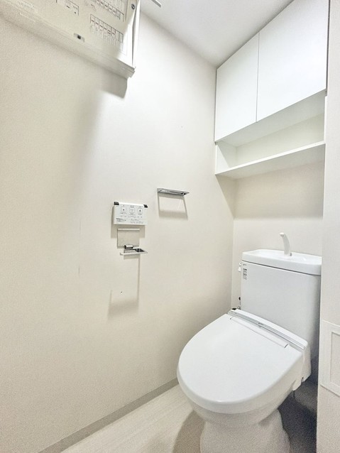 apartment 三重県松阪市下村町814-4 パークマンション101号室
