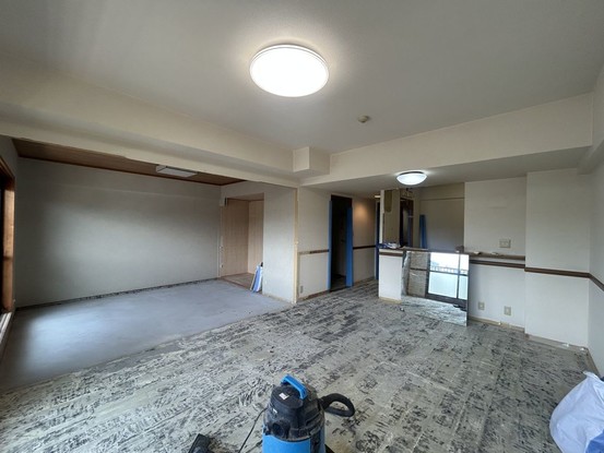 apartment 三重県松阪市下村町814-4 パークマンション101号室