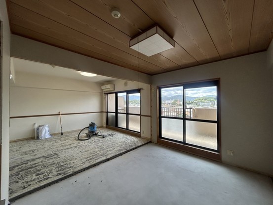 apartment 三重県松阪市下村町814-4 パークマンション101号室