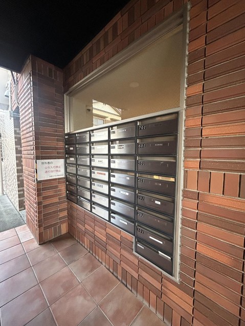 apartment 三重県松阪市下村町814-4 パークマンション101号室