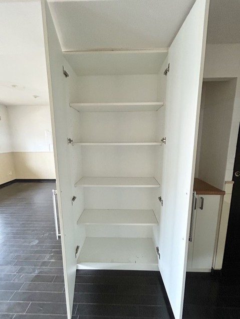 apartment 三重県松阪市下村町814-4 パークマンション101号室