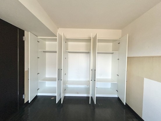 apartment 三重県松阪市下村町814-4 パークマンション101号室