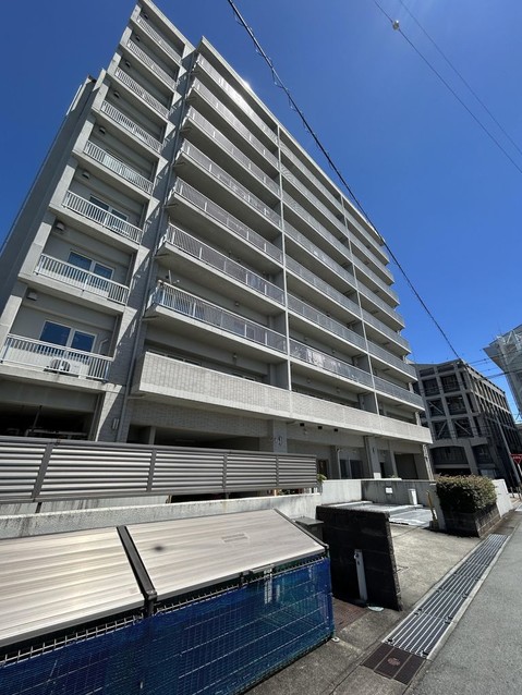 apartment 三重県松阪市下村町814-4 パークマンション101号室