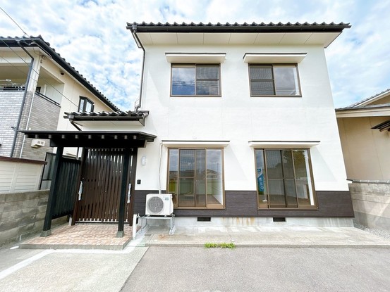 apartment 富山県富山市堀川町
地図を見る