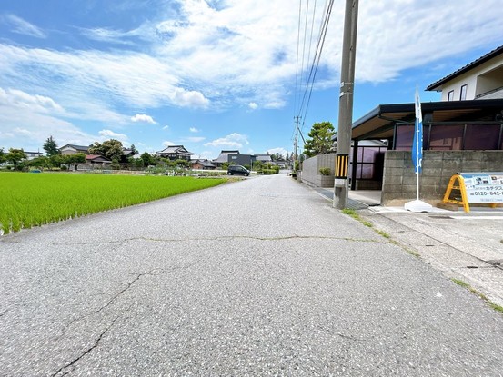 apartment 富山県富山市堀川町
地図を見る