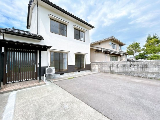 apartment 富山県富山市堀川町
地図を見る