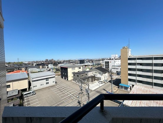 apartment 石川県金沢市割出町15番地1 中村店舗