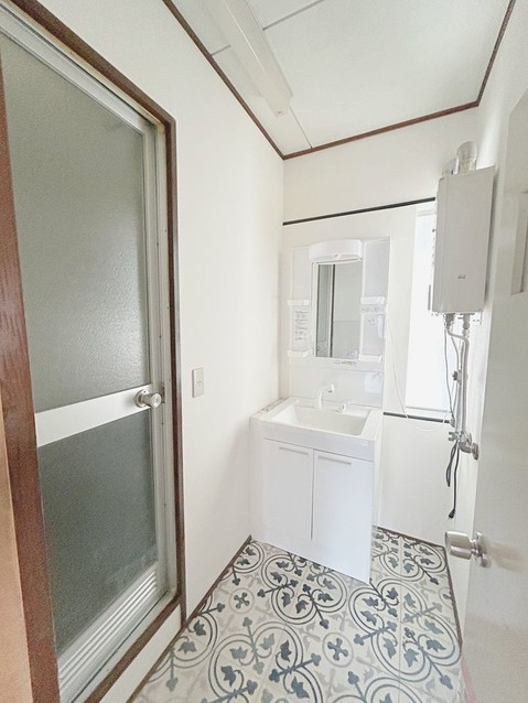 townhouse 石川県金沢市割出町15番地1 中村店舗
