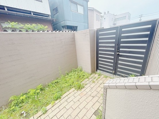 apartment 石川県金沢市割出町15番地1 中村店舗