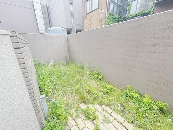 apartment 石川県金沢市割出町15番地1 中村店舗