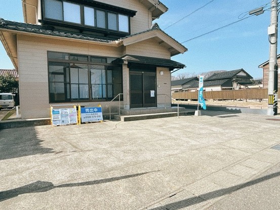 detached 石川県かほく市高松
地図を見る