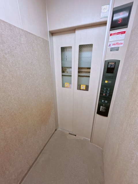 apartment 福井県福井市春日３丁目916番1 春日テナント
