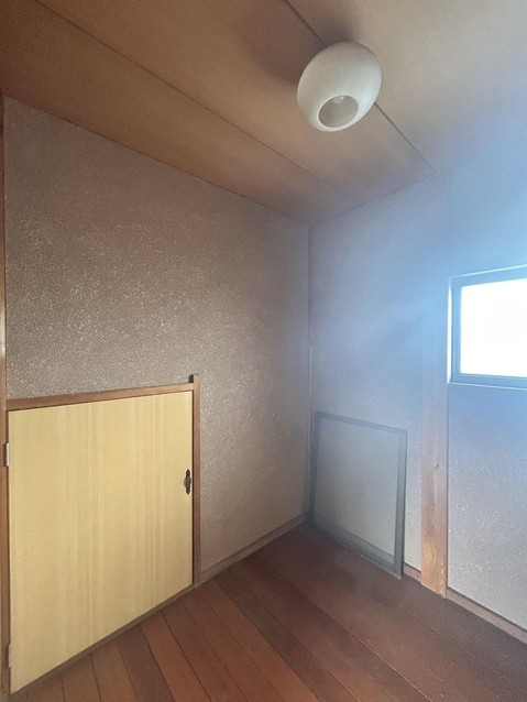townhouse 兵庫県豊岡市日高町岩中
地図を見る