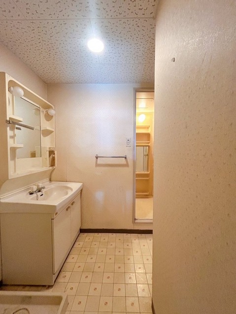 apartment 兵庫県神戸市西区北別府１丁目3-3 アーバンリバブル204