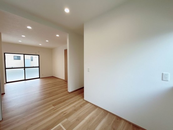 apartment 滋賀県草津市野路東５丁目25-23 マリーベルハイツE棟 101号室