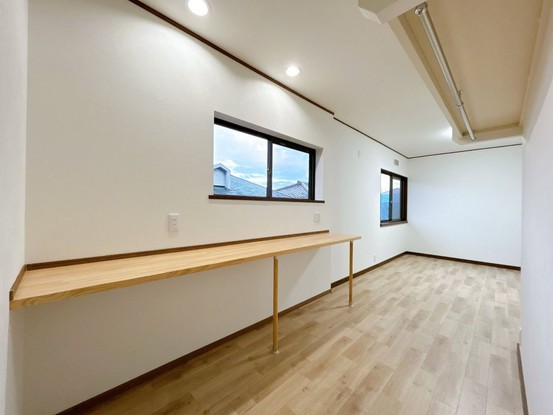detached 三重県名張市鴻之台１番町35-1 ラフレシール101号室
