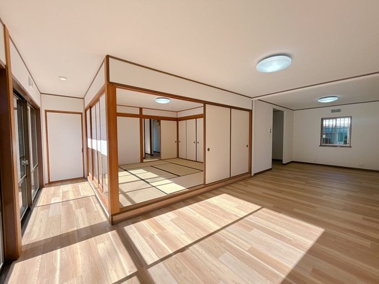detached 三重県名張市鴻之台１番町35-1 ラフレシール101号室