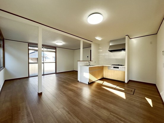 detached 三重県名張市鴻之台１番町35-1 ラフレシール101号室