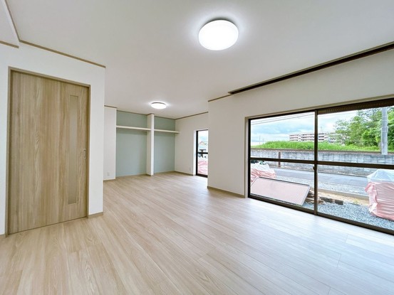 detached 三重県名張市鴻之台１番町35-1 ラフレシール101号室