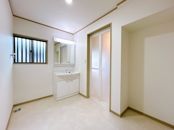 detached 三重県名張市鴻之台１番町35-1 ラフレシール101号室
