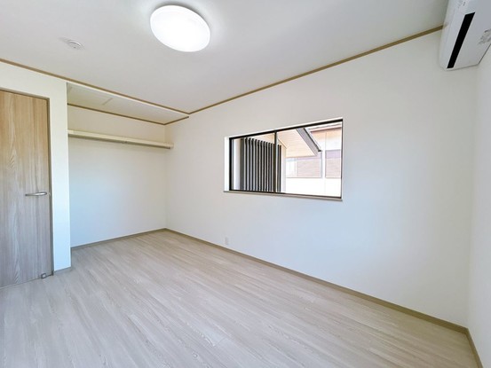 detached 三重県名張市鴻之台１番町35-1 ラフレシール101号室