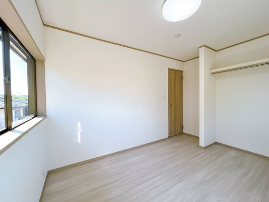 detached 三重県名張市鴻之台１番町35-1 ラフレシール101号室