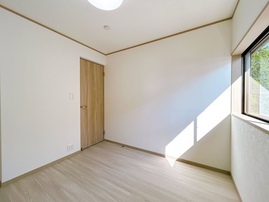 detached 三重県名張市鴻之台１番町35-1 ラフレシール101号室